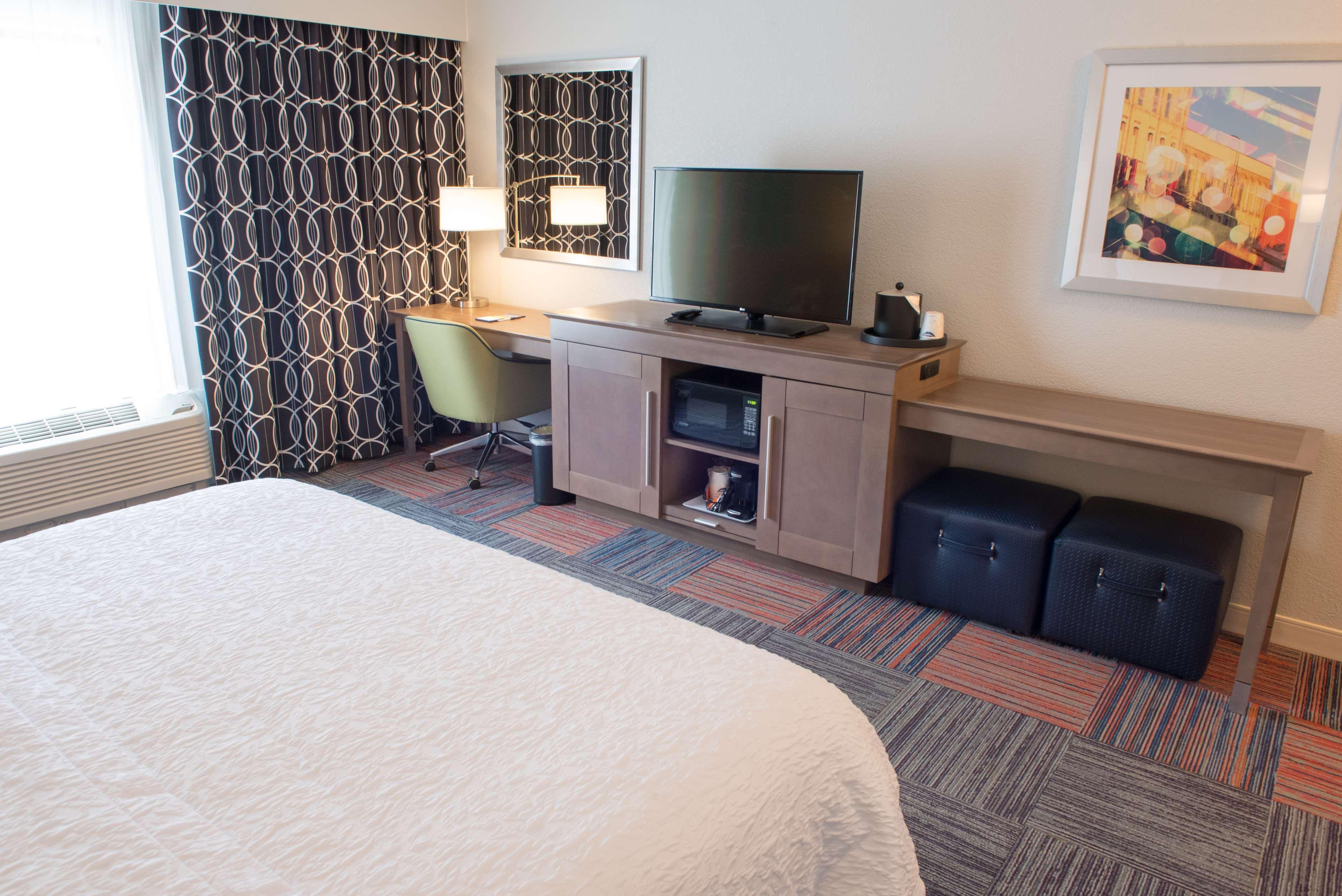 Hampton Inn & Suites Бей-Сити Экстерьер фото