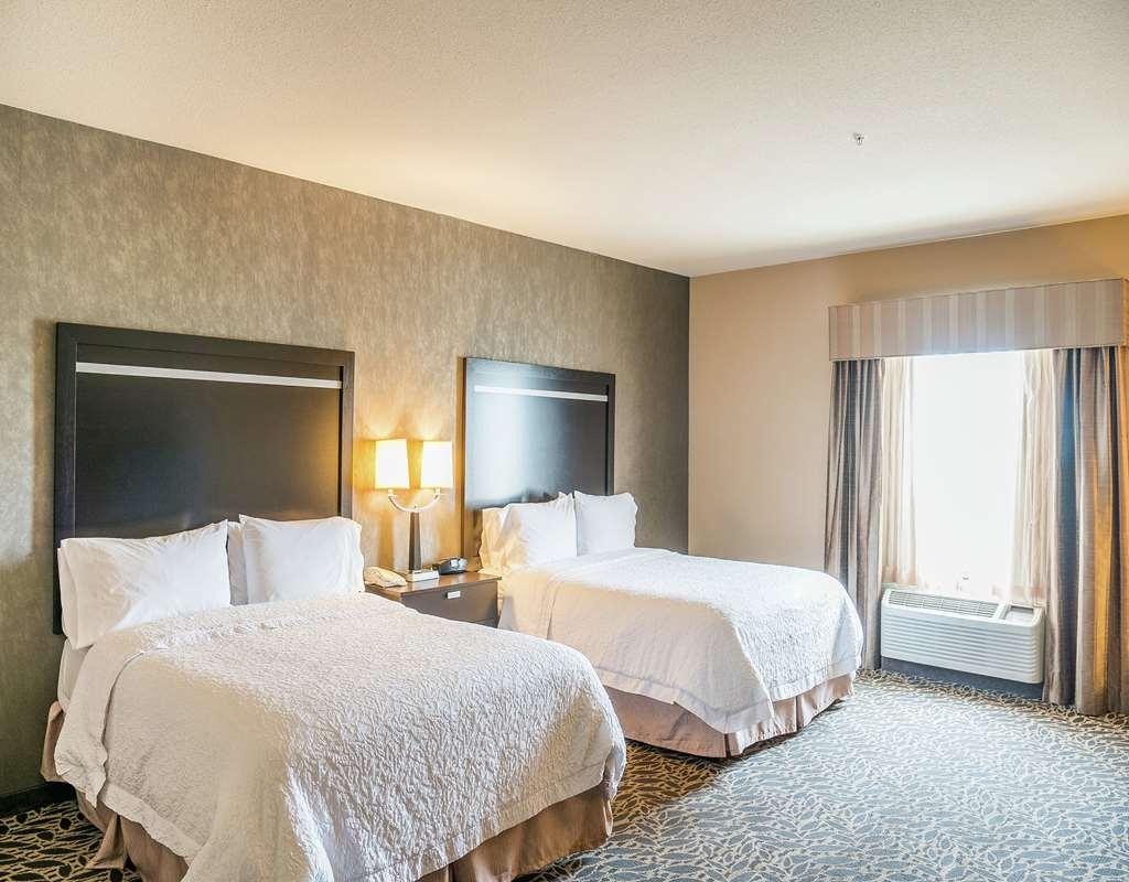 Hampton Inn & Suites Бей-Сити Номер фото